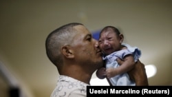 Зика вирусу эненин ичиндеги баланын башын өстүрбөй койгону менен коркунучтуу