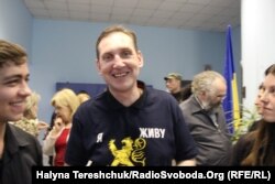 Олександр Агашков (в центрі)