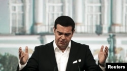 Алексис Ципрас Санкт-Петербургдагы форумда. 19-июнь, 2015-жыл.