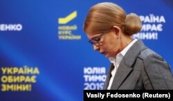 Юлия Тимошенко после пресс-конференции 31 марта.