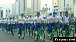 Türkmen resmileriniň tigir ýörişi