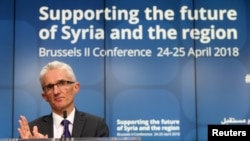 Марк Лоукок.