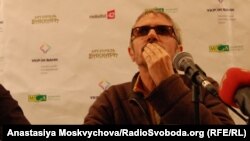 Леос Каракс