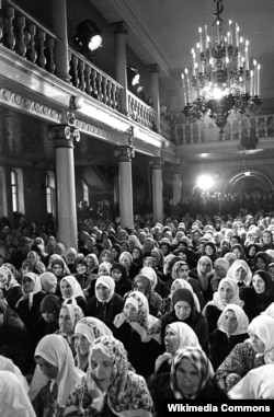 1957 елда хатын-кызлар Мәскәү җәмигъ мәчетендә