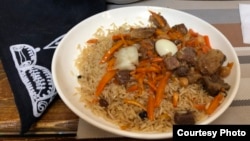 Плов в Душанбе.