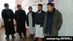 Уруксат албай дааватка чыкты деген кине менен кармалгандар. Ысык-Көл. 2015-жыл.