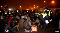 در حال حاضر بیش از ۶۰ هزار مهاجر در یونان به سر می‌برند