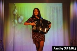 Баянда сыздыра