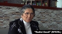 Ойниҳол Бобоназарова.