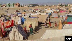 Кундуздагы качкындар лагери. 14-май, 2015-жыл.