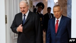 Беларус президенти Александр Лукашенко менен мурдагы өзбек президенти Ислам Каримовдун Минскиде өткөн КМШ саммитинин алкагындагы кездешүүсү, 10-октябрь 2014-жыл.