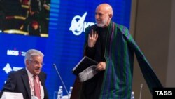 آقای کرزی در روز نخست این کنفرانس گفت، در افغانستان هنگامی امنیت برقرار می‌شود که کشور های منطقه به صورت مشترک تلاش کنند.