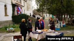 Акмәчеттә тавыш бирү урынында