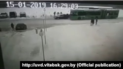 Кадар з камэры відэаназіраньня, апублікаваны УУС Віцебскага аблвыканкаму