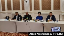 Каныбек Иманалиев, Адахан Мадумаров, Клара Сооронкулова, Канатбек Исаев.