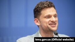 Дмитро Дубілет