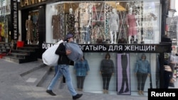 Истанбулнинг Лалели мавзеси. Туркия, 4 март, 2022 йил.