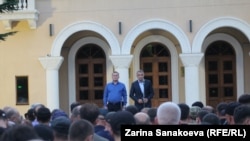 Алан Тадтаев и Анатолий Бибилов на митинге 4 сентября (иллюстративное фото)