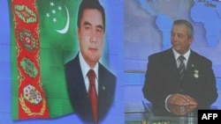 Aida Alymbaýewa: "S.Nyýazowyň döwründe täze bir ýaş nesil ösüp kemala geldi. Nyýazowyň halkyň aň-düşünjesine siňdiren totalitar medeniýeti entegem dowam edip gelýär".