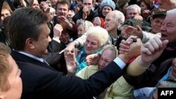 Янукович: «Неминуемо будут не только досрочные парламентские, но и досрочные президентские выборы»