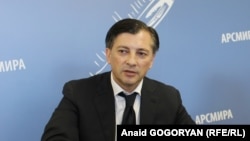 Имена участников беседы Виталий Габния называть не стал, только уточнил, что человек, который его ударил, был его однополчанином