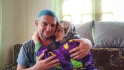 Фікрет із мамою Есфуре