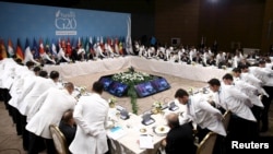 Робочий обід лідерів «Групи двадцяти» у Туречині, 15 листопада 2015 року