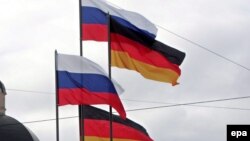 Ռուսաստանի և Գերմանիայի դրոշները, արխիվ