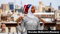 Мурдагы качкын, хижабчан мода жылдызы Халима Эден