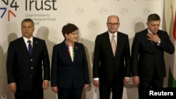 Прем’єр-міністри країн Вишеградської четвірки Віктор Орбан, Беата Шидло, Богуслав Соботка, Роберт Фіцо (л > п), Прага, 15 лютого 2016 року