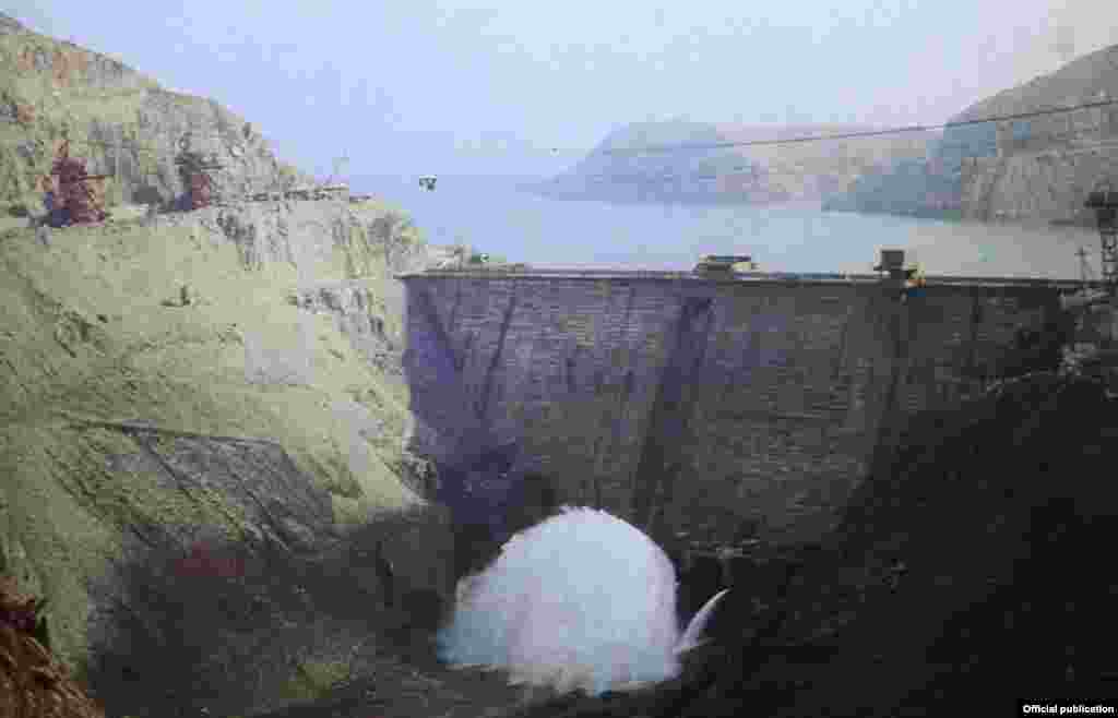 Сууну үнөмдөө бул - мол түшүм, жарык жана жылуулук.