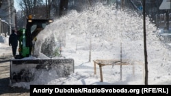 Комунальники підготувалися до снігопаду у Києві