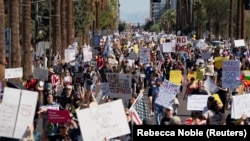 «Ні королям»: масові протести проти політики Дональда Трампа у США