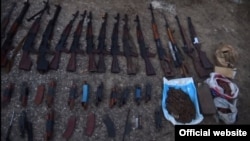 Մխչյան գյուղում հայտնաբերված զենք-զինամթերքը, օգոստոս, 2018թ.