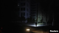 У компанії зазначили, що через наслідки попередніх масованих ракетно-дронових атак у більшості регіонів України сьогодні застосовуються заходи обмеження споживання