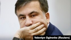 В современной истории Грузии третий президент в первый и пока в последний раз уступил свое место мирно