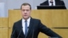 Дмитрий Медведев на пленарном заседании Государственной думы 8 мая