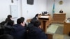 Судебное заседание по делу бывших полицейских, которые обвиняются в мошенничестве.  Темиртау, 19 ноября 2015 года.