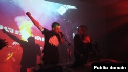 Григорий Скворцов поёт с группой Jagath