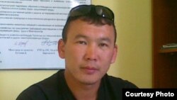 Жалғас Шалғынбаев - қамауда отырған жаңаөзендік азамат.  