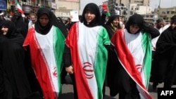 Golamipur:"Hak-hukuklar boýunça protestlerde zenanlaryň öňdäki hatarlardadyklaryny görýäris."