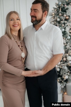 Бортпроводница самолета Ан-24 Анастасия Бессмертная и ее муж