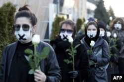 Аялдардын нааразылык жүрүшү. Минск, Беларус. 2021-жылдын 2-марты.