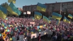 Мариупольдә сугышка каршы чарада меңнәрчә кеше катнашты