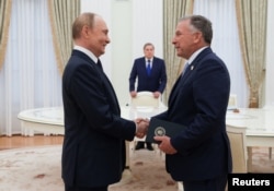 Владимир Путин и спецпредставитель президента США Стив Уиткофф в Москве. 6 августа, 2025