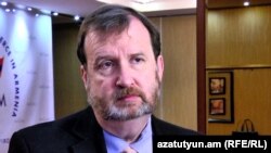 Armenia -- U.S. ambassador Richard Mills speaks to journalists in Yerevan, 21 June, 2017.