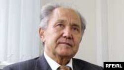 Апас Жумагулов.