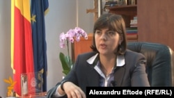 Лаура Кьовеши.