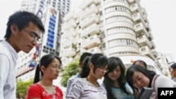 Чин аз Тоҷикистон натанҳо бо биноҳои баландаш бартарӣ дорад