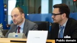 Володимир Кара-Мурза (л) та Ілля Яшин у Європарламенті, фото ілюстративне
